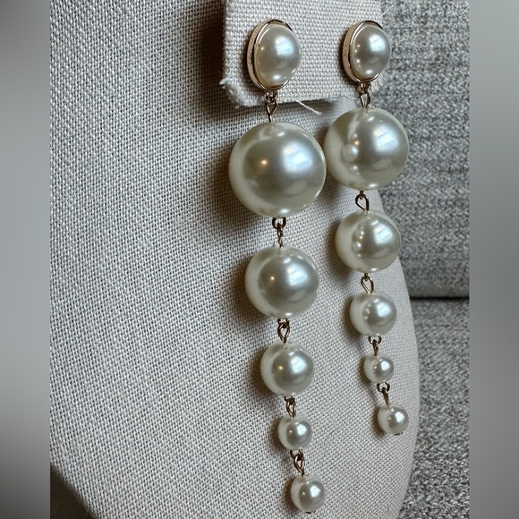 Gorgeous Faux Pearl w/goldtone extra long dangle drop earrings ~ 4 in modern - Picture 5 of 7
